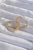 Pirinç Gold Renk Zirkon Taşlı Motifli Kalp Küpe thumbnail 2
