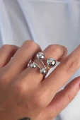 Pirinç Gümüş Renk Topçuk Model Ayarlamalı Yüzük thumbnail 3