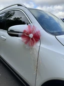 5 Adet Beyaz Kırmızı Kristal Tül Beyaz Latex Gül Doğal Rafya Detaylı Düğün Nikah Kına Sünnet Konvoy Süsü thumbnail 1