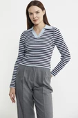 Polo Yaka Çizgili Viskon Triko Kazak - Mavi thumbnail 2