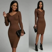 Kadın Uzun Kollu Geniş V Yaka Triko Midi Boy Elbise thumbnail 3