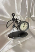 Müzisyen Metal Saat El Yapımı Büro Masa Saat Keman thumbnail 1