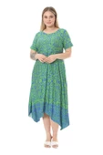 Melsay Butik Yeşil Mavi Kilim Desen Asimetrik Kısa Kollu Elbise thumbnail 2