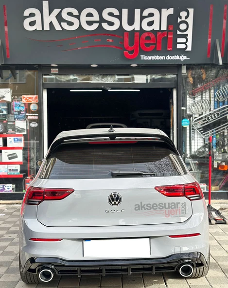 Volkswagen Golf 8 GTI Difüzör - Parlak Siyah Krom Uçlu