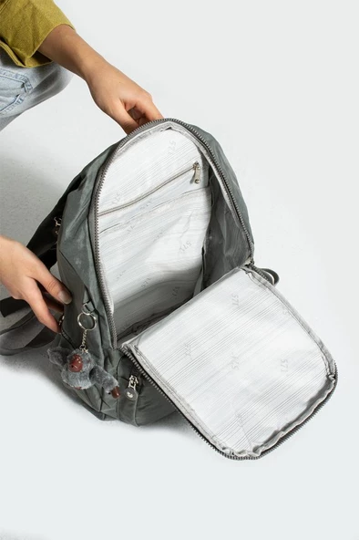 Kadın Günlük Sırt Çantası Önde ve Sırtta Rahat Kullanım Kapaklı Model 37*27 Cm - Resim 5