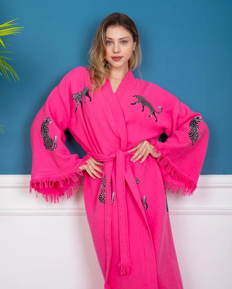 Bornoz ,Plaj Kıyafeti,Kimono , Kaftan ,Sabahlık  Pembe Kumaş Siyah Leopar Desen Baskılı - 2