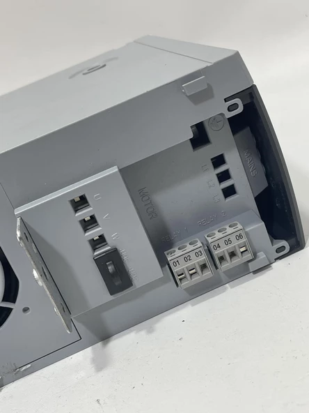 Danfoss VLT FC-101 HVAC Drive Frekans İnvertörü 131L9864 (Kutusuz) - 8