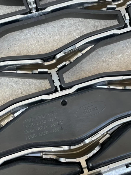 Ford Kuga 2020 Ön Panjur LV4B-8200-V (Çıkma Parça) - 12