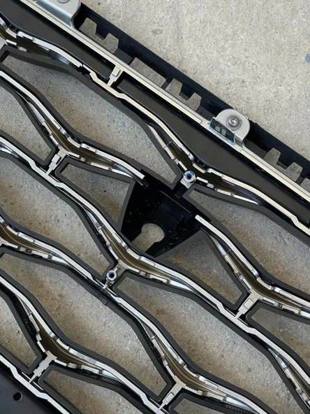 Ford Kuga 2020 Ön Panjur LV4B-8200-V (Çıkma Parça) - 11