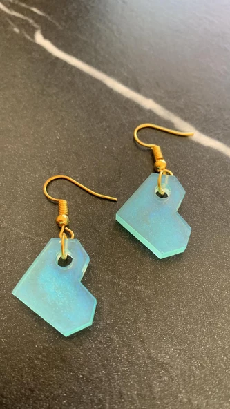 Parlak Mint Yeşili Renk Kalp Şekil Gold Aksesuarlı Epoksi Küpe El Yapımı Hediyelik - Resim 4