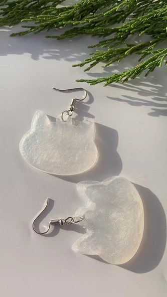 Parlak Beyaz Sedef Renkli Simli Gümüş Aksesuarlı Kedi köpek Yüzü Küpe El Yapımı Epoksi Hediyelik - 5