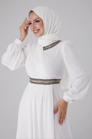 Düz Hakim Yaka Kadın Beyaz Taşlı Şifon Elbise - 26255 - 3