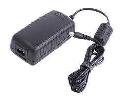 FREEBOX 9V 4A SWİTCH ADAPTÖR