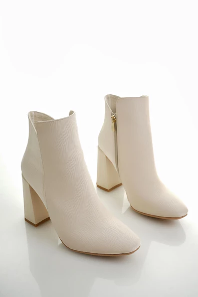 Muggo ELODİE Garantili V Kesim Kalın Topuklu Kadın Bot - 10