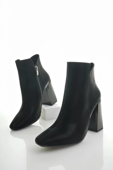 Muggo ELODİE Garantili V Kesim Kalın Topuklu Kadın Bot - 2