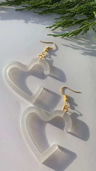Transparan Beyaz Renkli Simli Sedefli Gold Aksesuar Açık Kalp Şekil Epoksi Küpe El Yapımı - Resim 7