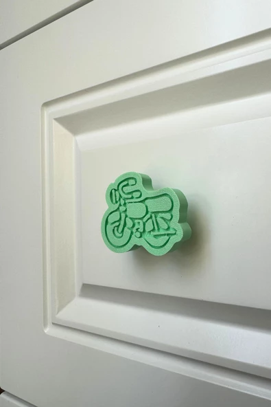 Pomerol Yeşil Motor Dolap Kulpu - Çocuk Odaları, Mutfak ve Banyo Dolapları İçin Dayanıklı ve Şık Kulp