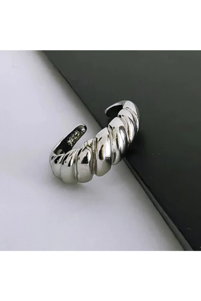 İnce Burgu Model Gümüş Kaplama Bijuteri Yüzük ürün görseli