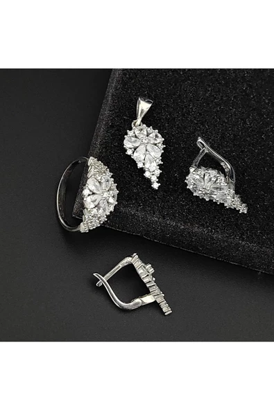 Damla Taşlı Anturaj  Dörtlü Set  925 Ayar Gümüş(Yüzük, Bir Çift Küpe, Kolye Ucu) - 3