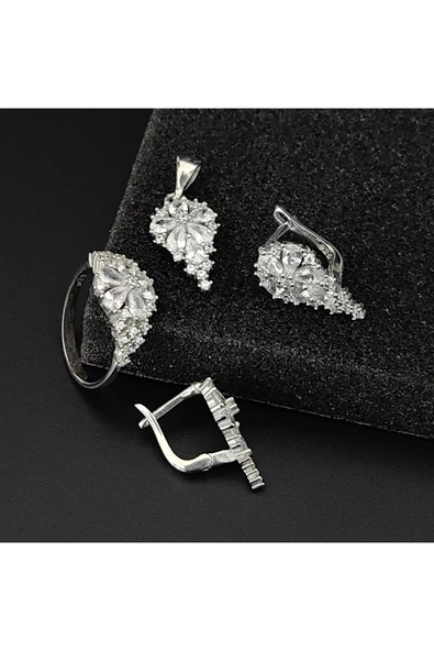 Damla Taşlı Anturaj  Dörtlü Set  925 Ayar Gümüş(Yüzük, Bir Çift Küpe, Kolye Ucu) - 2