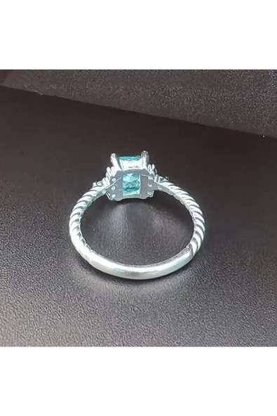 Burgulu Tek Taş Modeli Mavi Renkli Yüzük 925 Ayar Gümüş - 2