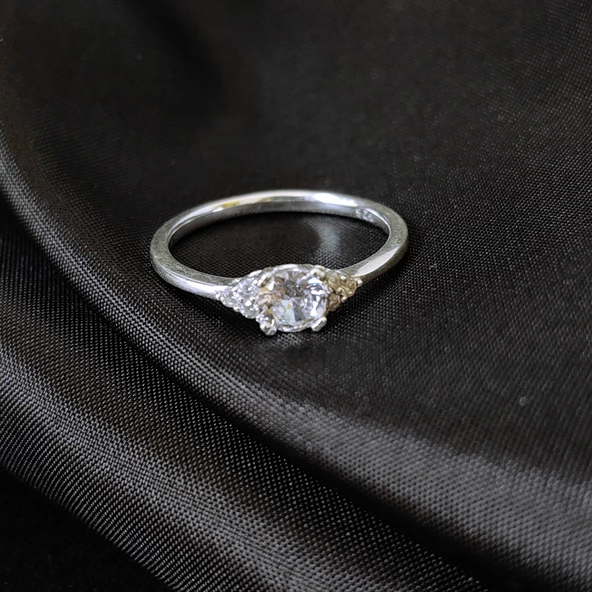 Yuvarlak İnce Tek Taş Bayan Yüzük 925 Ayar Gümüş - Resim 3