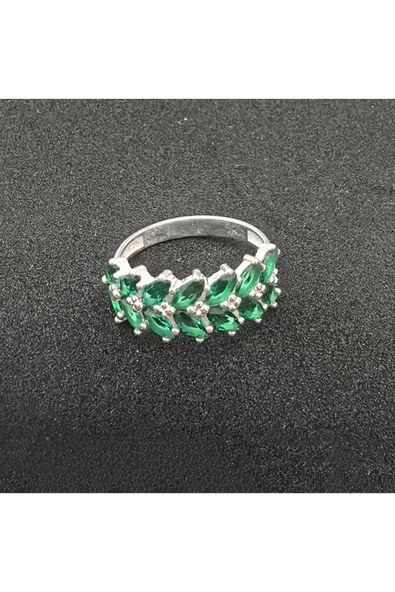 Yeşil Renkli Zirkon Taşlı Yaprak Modeli Yüzük 925 Ayar Gümüş ürün görseli