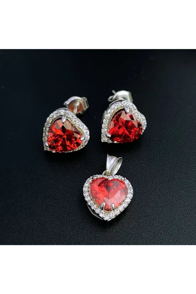 Tek Taş Kalp Kırmızı Renkli Üçlü Set Gümüş (925 Ayar) (Bir Çift Küpe, Kolye ucu) - Resim 2