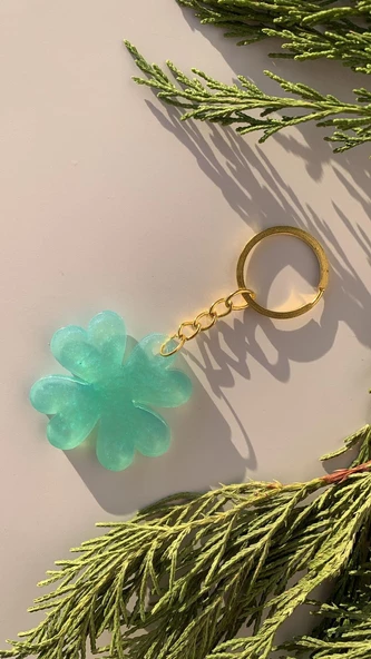 Parlak Mint Yeşili Renk Gold Aksesuarlı Yonca Şekil Anahtarlık El Yapımı Epoksi - Resim 7