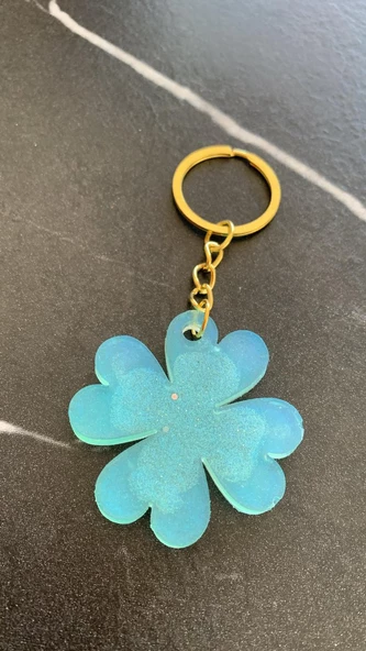 Parlak Mint Yeşili Renk Gold Aksesuarlı Yonca Şekil Anahtarlık El Yapımı Epoksi - Resim 4
