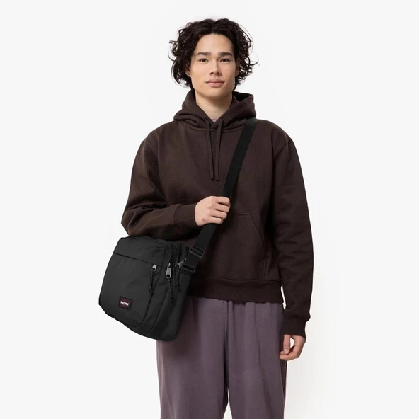 Eastpak Crosser Black Omuz Çantası Siyah EK0A5BIR008 - 3