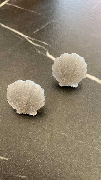 Parlak Gri Duman Renkli Midye Şekil Gümüş Aksesuarlı Epoksi Küpe El Yapımı Hediyelik - 6