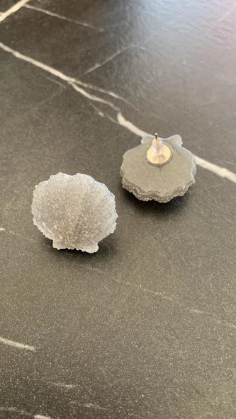 Parlak Gri Duman Renkli Midye Şekil Gümüş Aksesuarlı Epoksi Küpe El Yapımı Hediyelik - 8