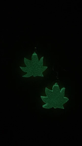 Fosforlu Neon Şeffaf Yeşil Renk Gold Aksesuarlı Orta Boy Asma Yaprağı Epoksi Küpe El Yapımı Ypr2 - Resim 8