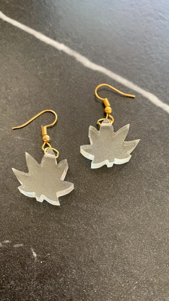 Fosforlu Neon Şeffaf Yeşil Renk Gold Aksesuarlı Orta Boy Asma Yaprağı Epoksi Küpe El Yapımı Ypr2 - Resim 5