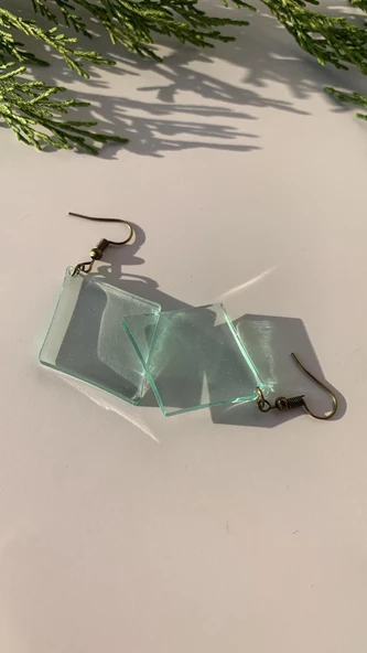 Transparan Mint Yeşili Renk Antik Sarı Aksesuarlı Orta Boy Karo Şekil Epoksi Küpe El Yapımı - Resim 7