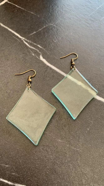 Transparan Mint Yeşili Renk Antik Sarı Aksesuarlı Orta Boy Karo Şekil Epoksi Küpe El Yapımı - Resim 6