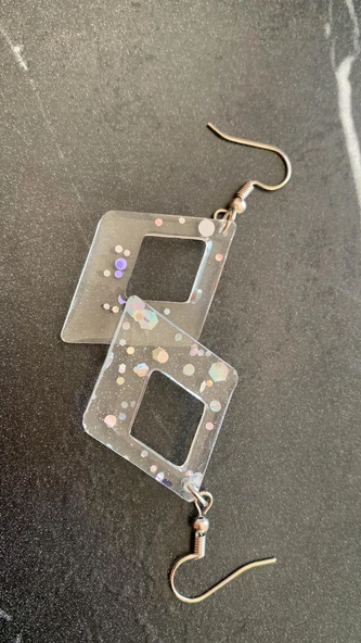 Şeffaf Epoksi İçinde Gümüş Glitter Süs Gümüş Aksesuarlı Küçük Karo İçi Boş Şekil Küpe El Yapımı - Resim 2