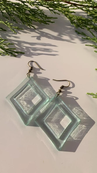 Transparan Mint Yeşili Renk Antik Sarı Aksesuarlı Büyük İçi Boş Karo Şekil Epoksi Küpe El Yapımı - Resim 3