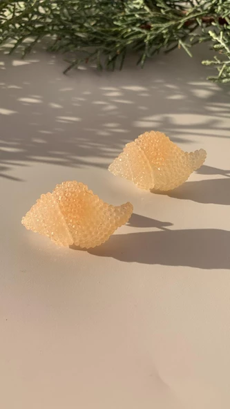 Parlak Şeffaf Somon Renkli İstiridye Şekilli Gümüş Aksesuarlı Epoksi Küpe El Yapımı Hediyelik - Resim 3