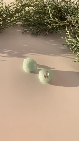 Parlak Buz Mavi Renkli Kristal Şekil Gümüş Aksesuarlı Epoksi Küpe El Yapımı Hediyelik - Resim 3