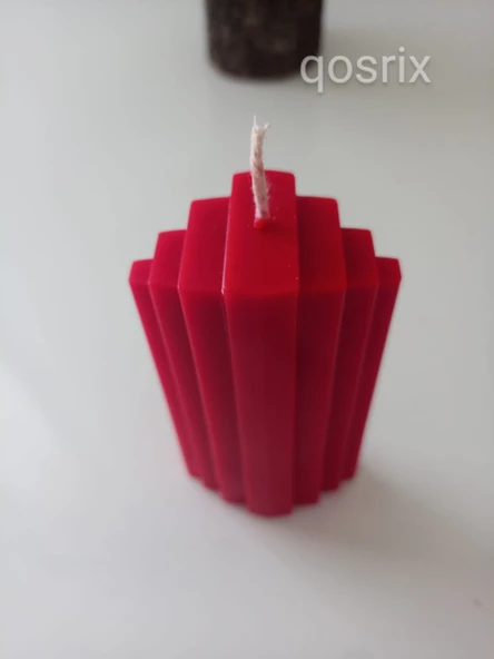 qosrix Kırmızı Renk Soya Doğal Vanilya Kokulu Sütun Geometrik Şekil Kule Mum Dekoratif 1 Adet - 3