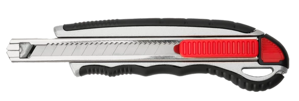 İzeltaş Pro Metal Gövde Otomatik Yüklemeli Maket Bıçağı (5 yedekli) 9mm