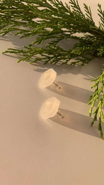 Rakı Beyazı Renkli Kare Şekil Gümüş Aksesuarlı Epoksi Küpe El Yapımı Hediyelik - Resim 7