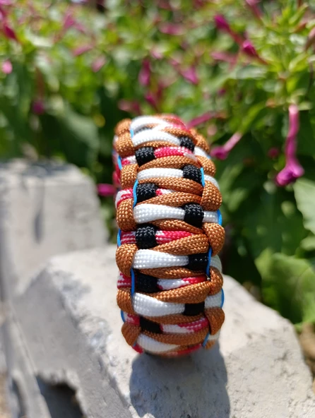 SELANOGLUDESİGN - Paracord Bileklik (ÇİFT RENK İPLERLE SÜSLENMİŞ KARIŞIK RENKLİ) - 2