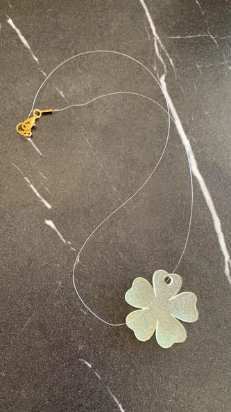 Fosforlu Neon Şeffaf Yeşil Renk Gold Aksesuarlı Yonca Şekil Epoksi Kolye El Yapımı - 5