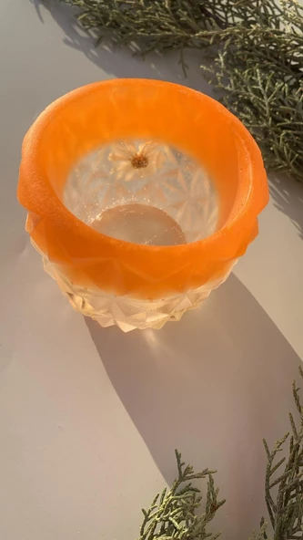 Şeffaf Epoksi İçinde Turuncu Renk Kurutulmuş sarı Papatya Kristal Şekil Saksı El Yapımı - 2