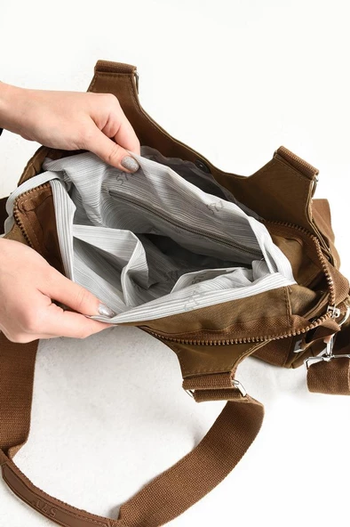 Günlük Kullanıma Uygun Kadın Omuz Çantası Çapraz Askılı Postacı Çanta Hafif Klinkır Kumaş 23*30 Cm - 10