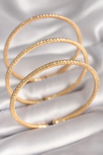 Pirinç Gold Renk Zirkon Taş Detay 3'lü Hasır Model Kadın Bileklik - TJ-BB5979 - 1