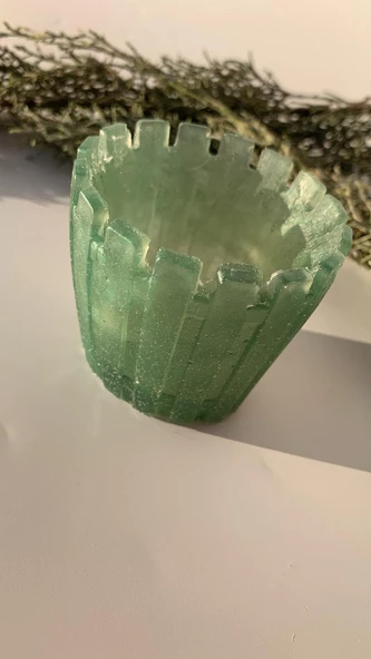 Parlak Çimen Yeşili Renkli Tırtıklı Sukulent Epoksi Saksı El Yapımı Hediyelik - 3